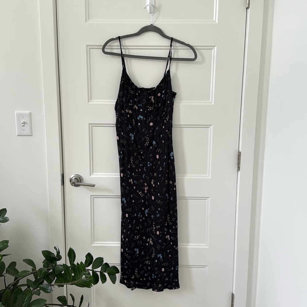 Aritzia Wilfred Dress